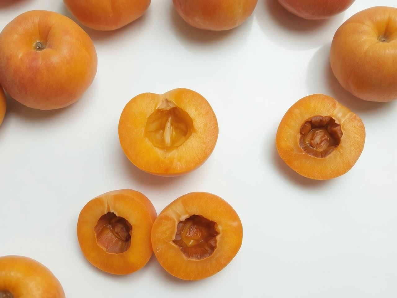 A sárgabarack gazdag A- és C-vitaminban, erősíti az immunrendszert.
