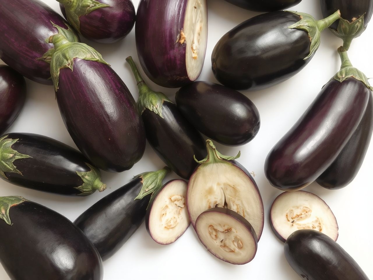 A padlizsánfajták között a lila legnépszerűbb és antioxidánsban gazdag.
