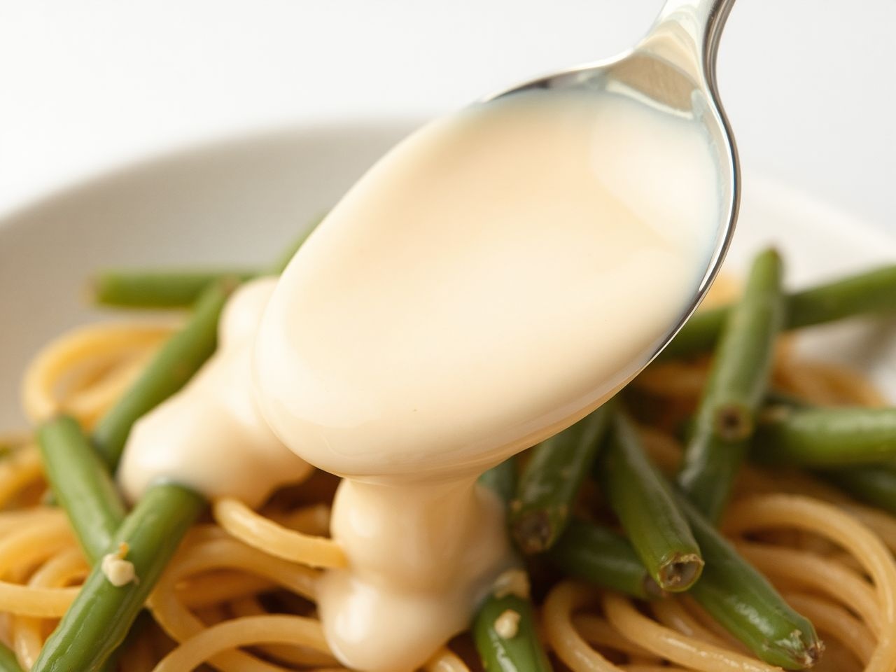 A krém selymességét a lassú, alacsony hőfokon főzés adja.