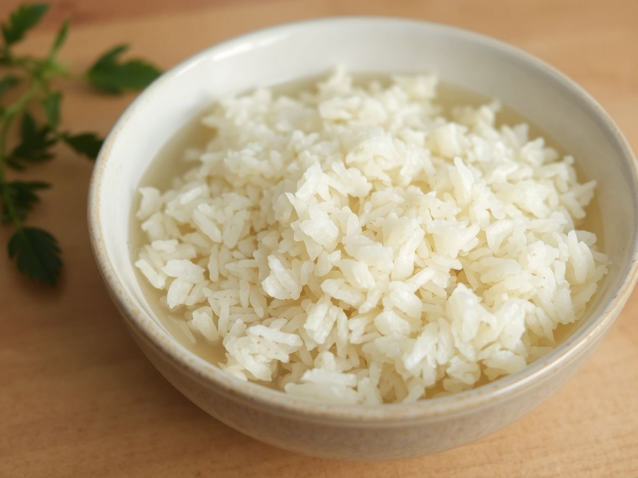 A rizsnyák megnyugtatja a gyomorhurut és hasmenés tüneteit.